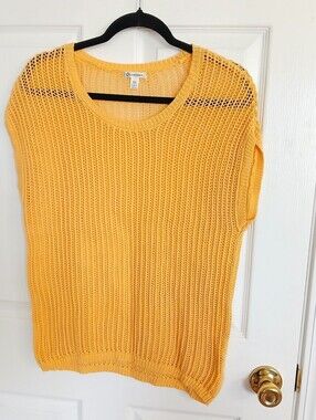 Versona Sunny Yellow Open-Knit Short Sleeve Sweater Resort Coastal Beach Casual